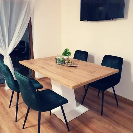 Goscinne U Majerczykow Διαμέρισμα